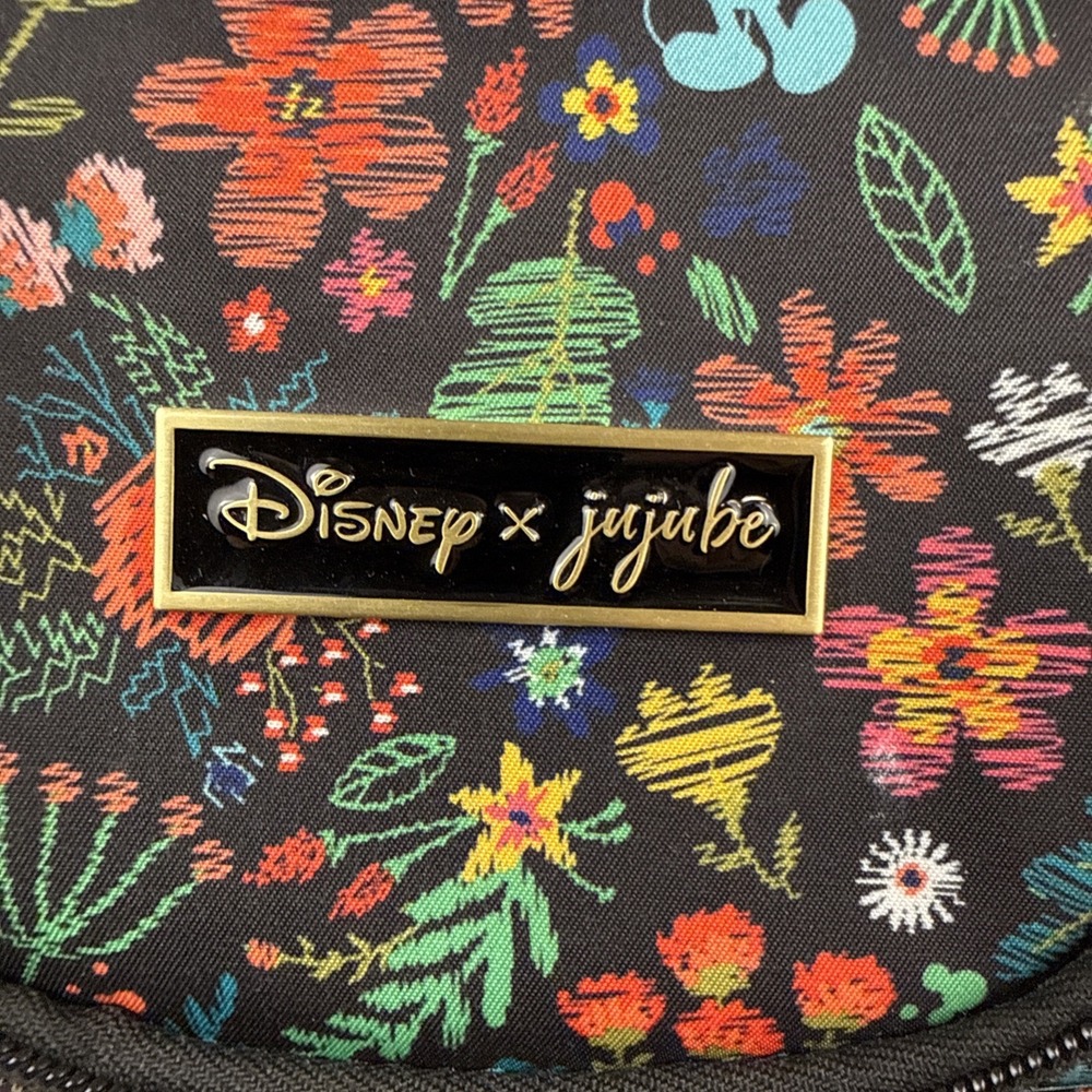 Disney X Jujube Floral Embroidered Pattern Insulated Bag W/Kissing M&M Zip Pulls - Picture 2 of 15